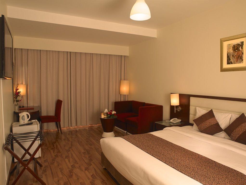Phoenicia Grand Hotel Дубай Екстериор снимка