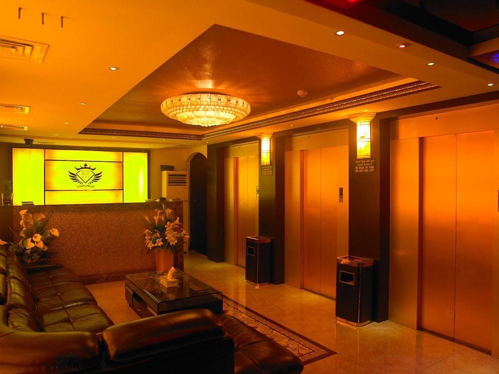Phoenicia Grand Hotel Дубай Екстериор снимка