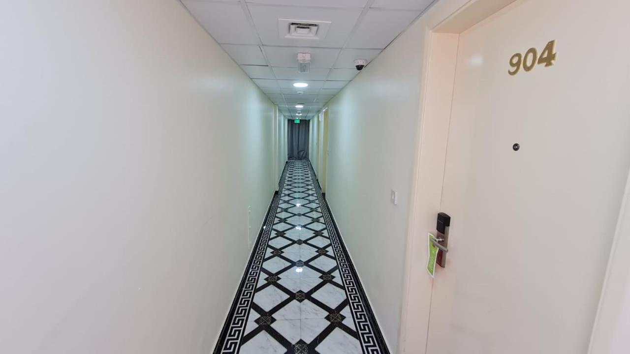 Phoenicia Grand Hotel Дубай Екстериор снимка